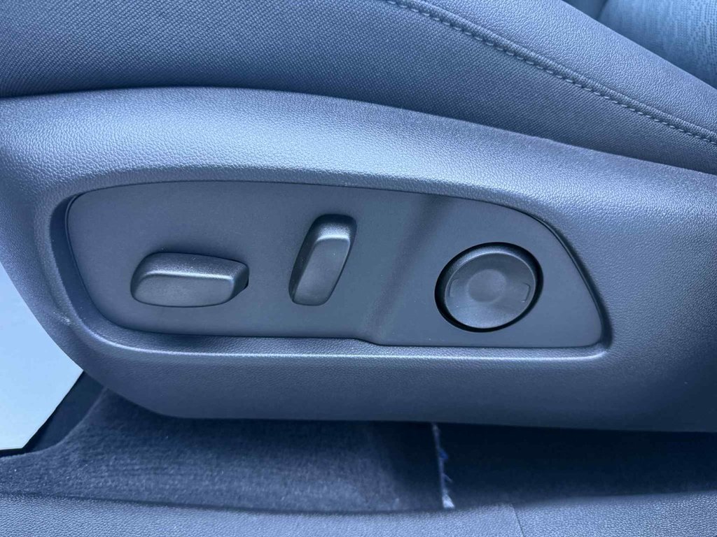 2026 Chevrolet Equinox LT in Grand Falls, New Brunswick - 18 - w1024h768px
