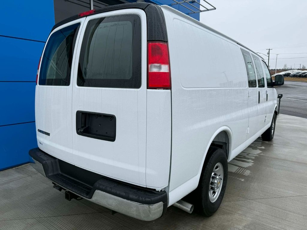 2026 Chevrolet EXPRESS CARGO VAN BASE in Grand Falls, New Brunswick - 7 - w1024h768px