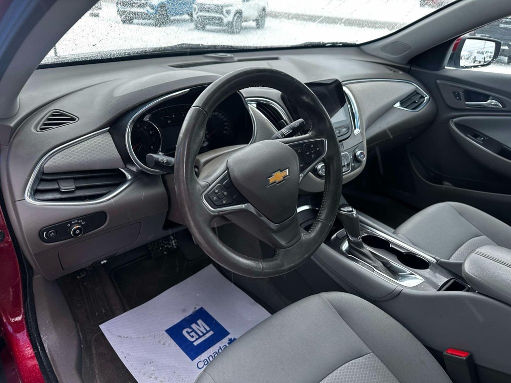 2017 Chevrolet Malibu LT in Grand Falls, New Brunswick - 14 - w1024h768px