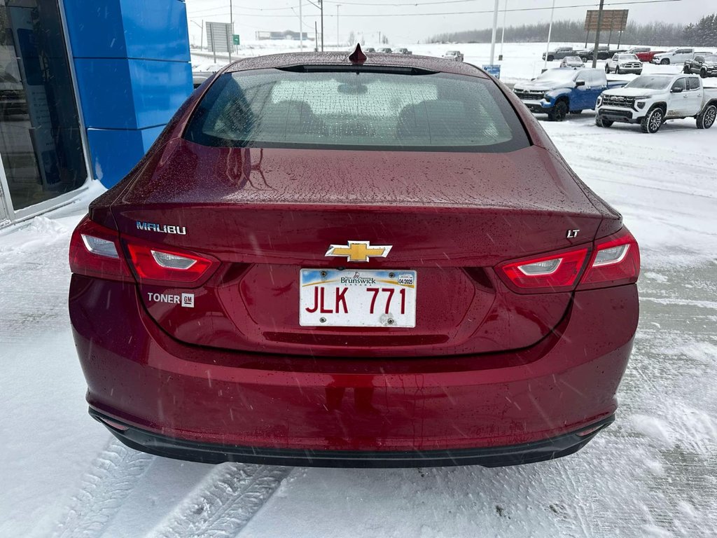 2017 Chevrolet Malibu LT in Grand Falls, New Brunswick - 5 - w1024h768px