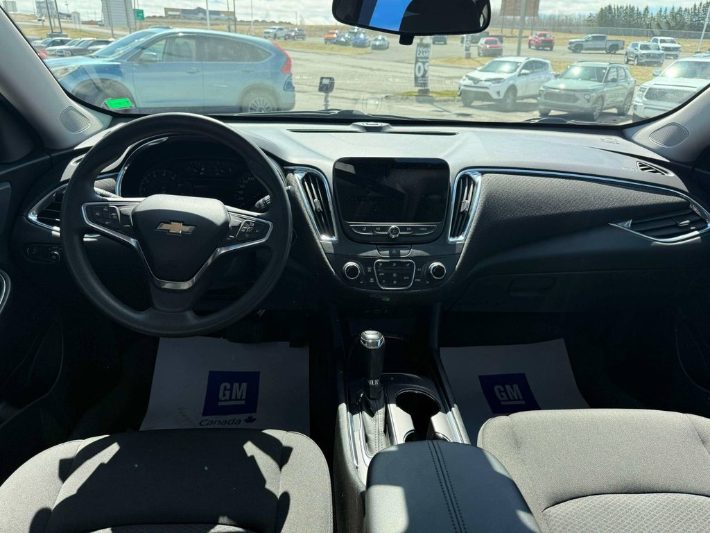 2019 Chevrolet Malibu LT in Grand Falls, New Brunswick - 13 - w1024h768px