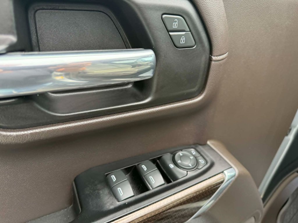 2019 Chevrolet Silverado 1500 RST in Grand Falls, New Brunswick - 11 - w1024h768px