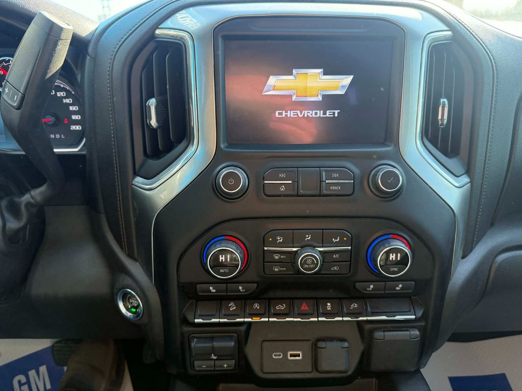 Chevrolet Silverado 1500 RST 2021 à Grand Falls, Nouveau-Brunswick - 14 - w1024h768px