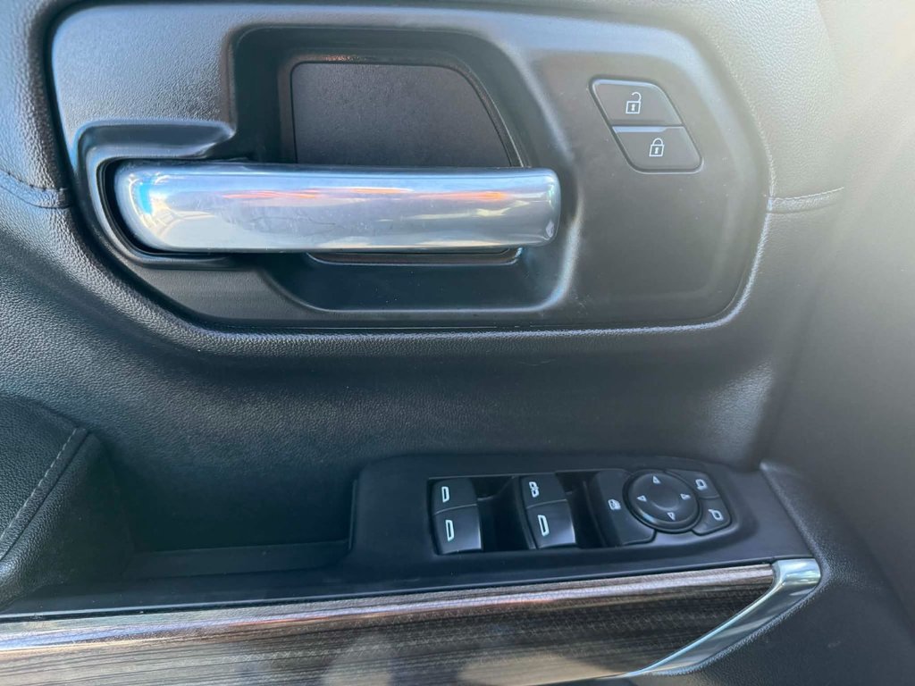 Chevrolet Silverado 1500 RST 2021 à Grand Falls, Nouveau-Brunswick - 18 - w1024h768px