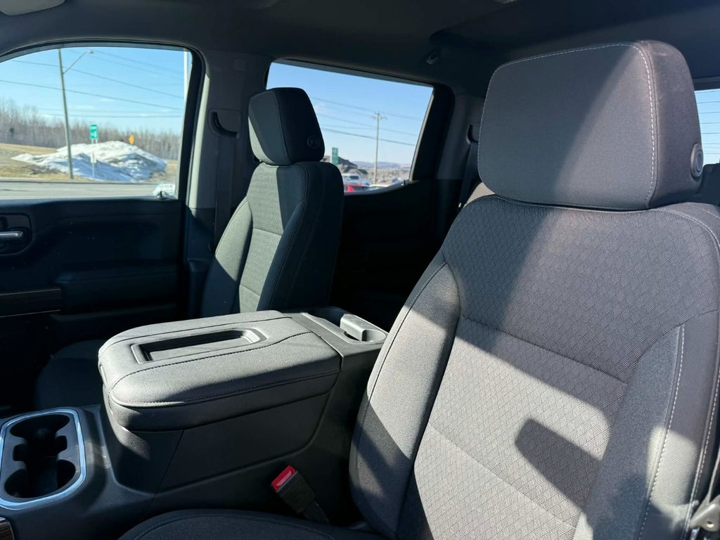 Chevrolet Silverado 1500 RST 2021 à Grand Falls, Nouveau-Brunswick - 9 - w1024h768px