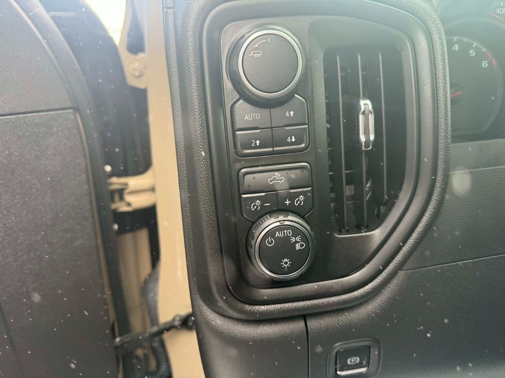 2022 Chevrolet Silverado 1500 Custom Trail Boss in Grand Falls, New Brunswick - 6 - w1024h768px