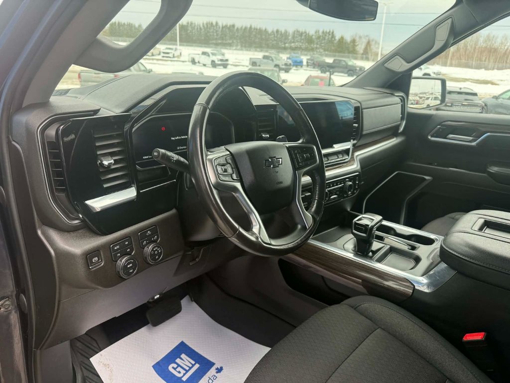 2022 Chevrolet Silverado 1500 RST in Grand Falls, New Brunswick - 8 - w1024h768px