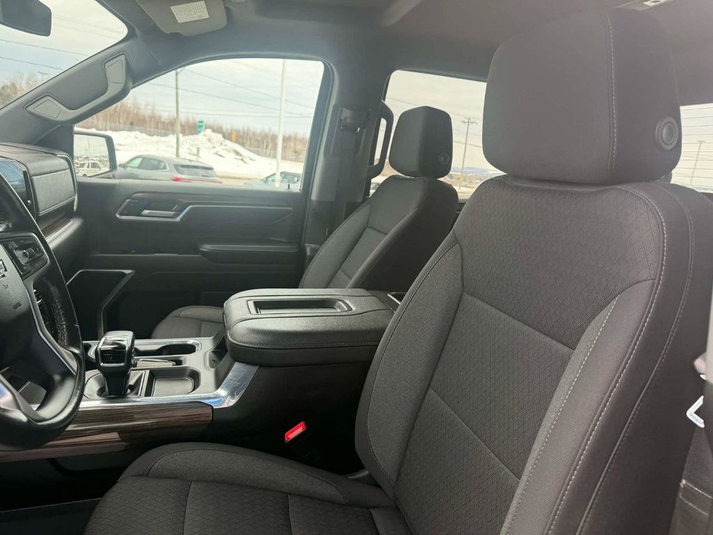 2022 Chevrolet Silverado 1500 RST in Grand Falls, New Brunswick - 9 - w1024h768px