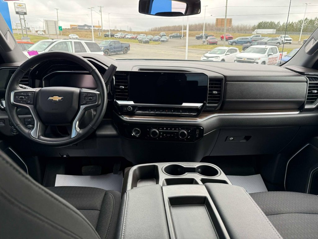 2023 Chevrolet Silverado 1500 LT in Grand Falls, New Brunswick - 14 - w1024h768px