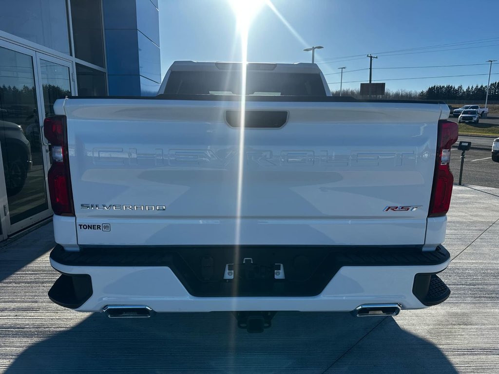 2025  Silverado 1500 RST in Grand Falls, New Brunswick - 5 - w1024h768px