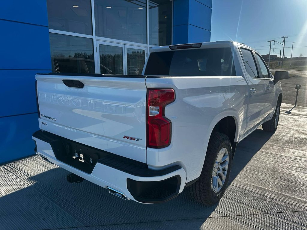 2025  Silverado 1500 RST in Grand Falls, New Brunswick - 4 - w1024h768px