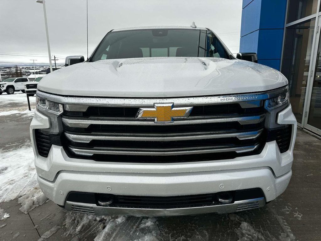 Chevrolet Silverado 1500 High Country 2025 à Grand Falls, Nouveau-Brunswick - 2 - w1024h768px