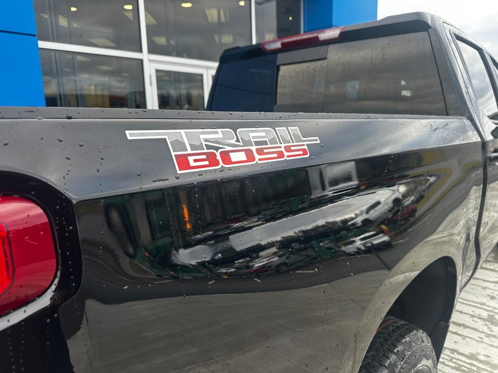 Silverado 1500 LT Trail Boss 2025 à Grand Falls, Nouveau-Brunswick - 16 - w1024h768px