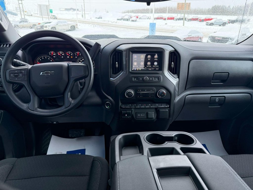 Chevrolet Silverado 1500 Custom Trail Boss 2025 à Grand Falls, Nouveau-Brunswick - 11 - w1024h768px