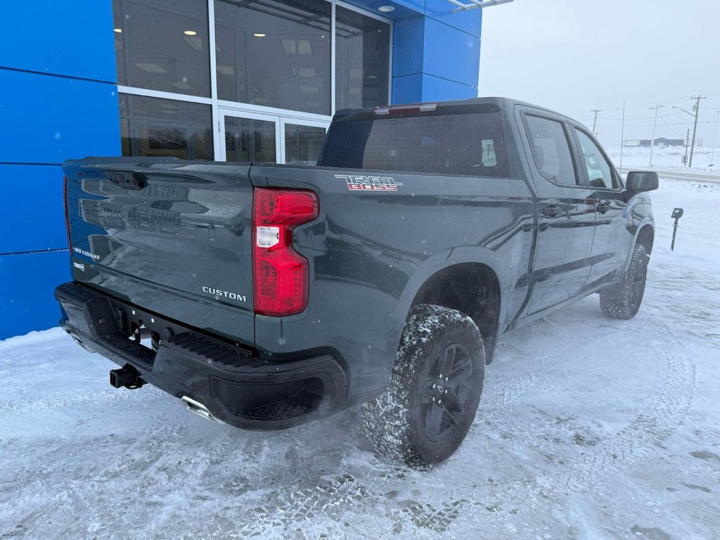 Chevrolet Silverado 1500 Custom Trail Boss 2025 à Grand Falls, Nouveau-Brunswick - 4 - w1024h768px