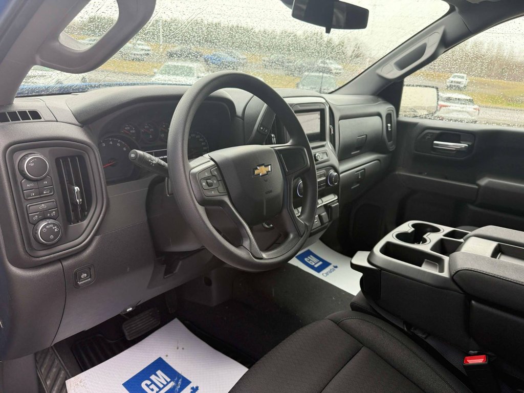 2025 Chevrolet Silverado 1500 Custom in Grand Falls, New Brunswick - 10 - w1024h768px