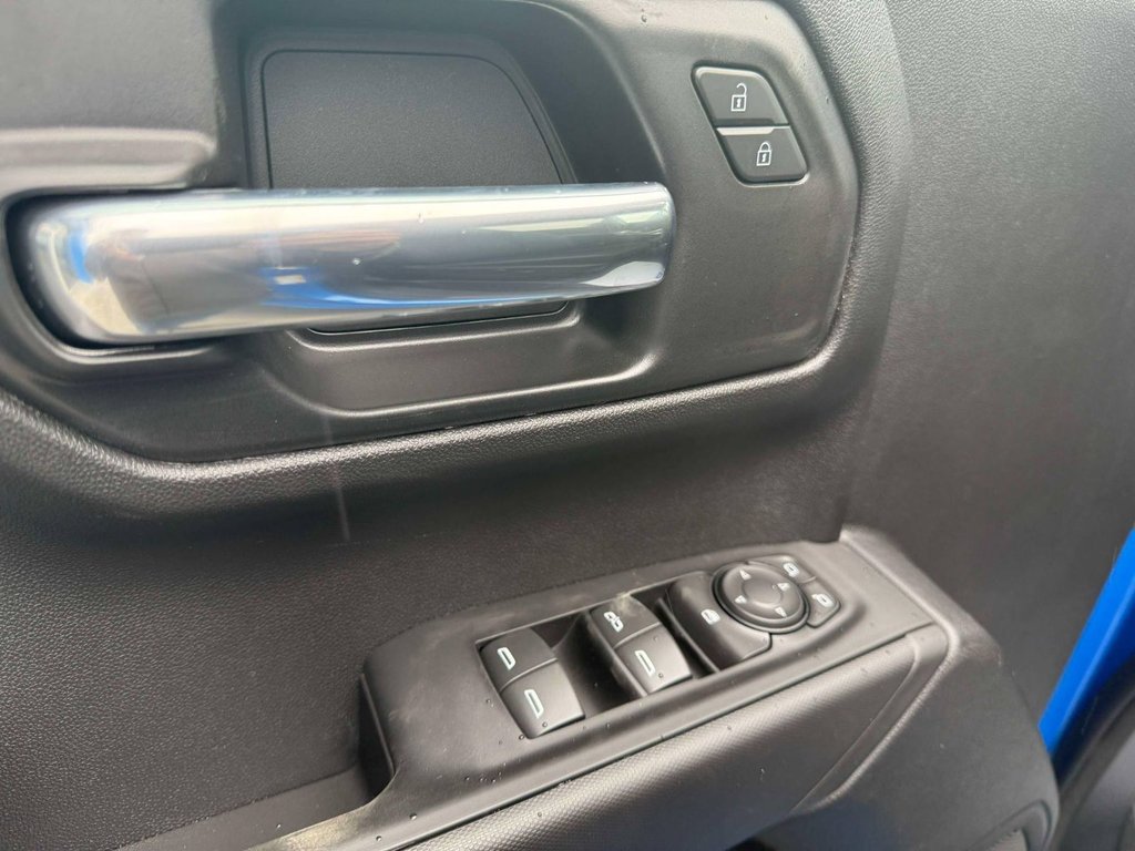 2025 Chevrolet Silverado 1500 Custom in Grand Falls, New Brunswick - 14 - w1024h768px
