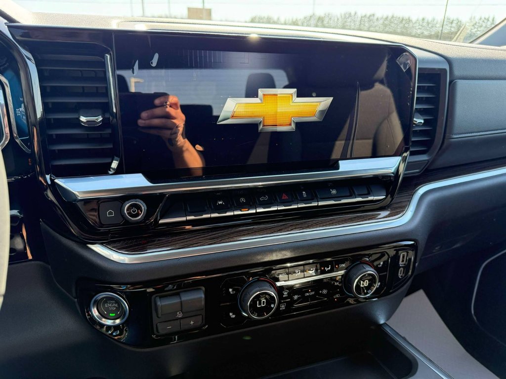 2025 Chevrolet Silverado 1500 RST in Grand Falls, New Brunswick - 19 - w1024h768px