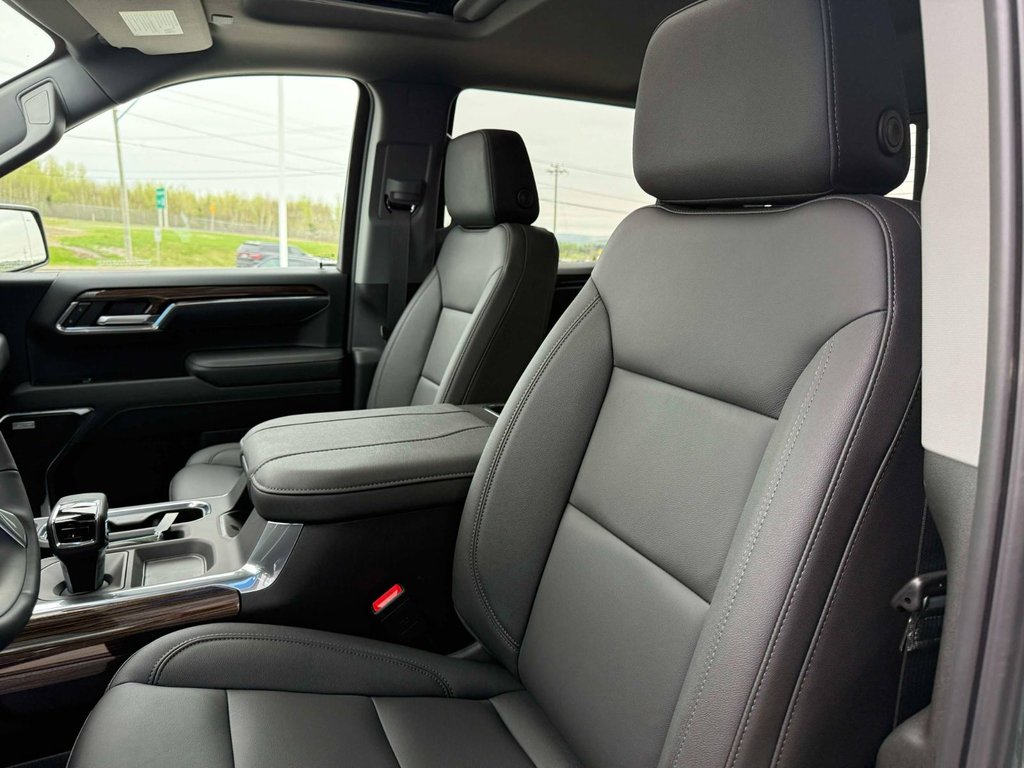 2025 Chevrolet Silverado 1500 LT Trail Boss in Grand Falls, New Brunswick - 12 - w1024h768px