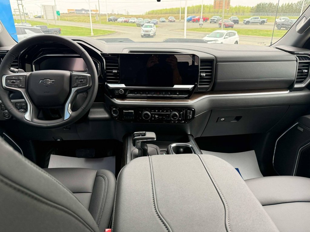 2025 Chevrolet Silverado 1500 LT Trail Boss in Grand Falls, New Brunswick - 17 - w1024h768px