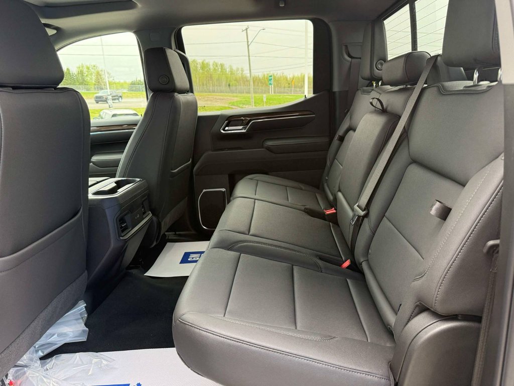 2025 Chevrolet Silverado 1500 LT Trail Boss in Grand Falls, New Brunswick - 10 - w1024h768px