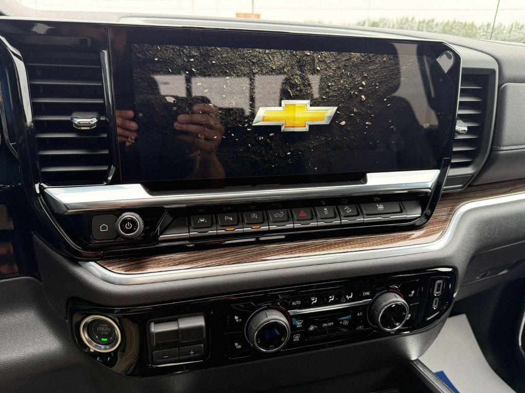 2025 Chevrolet Silverado 1500 LT Trail Boss in Grand Falls, New Brunswick - 15 - w1024h768px