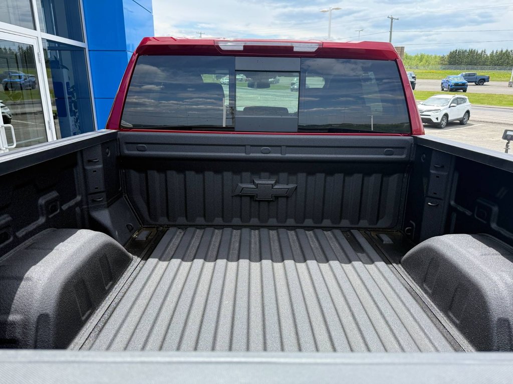Chevrolet Silverado 1500 RST 2025 à Grand Falls, Nouveau-Brunswick - 9 - w1024h768px