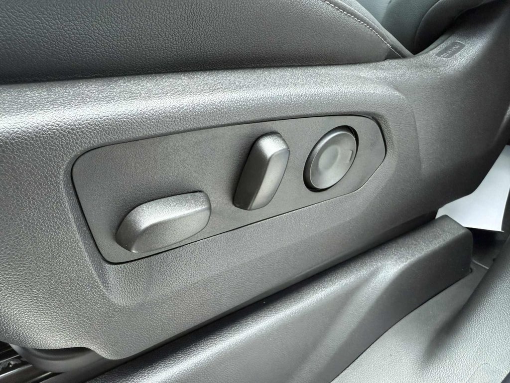 2025 Chevrolet Silverado 1500 RST in Grand Falls, New Brunswick - 17 - w1024h768px