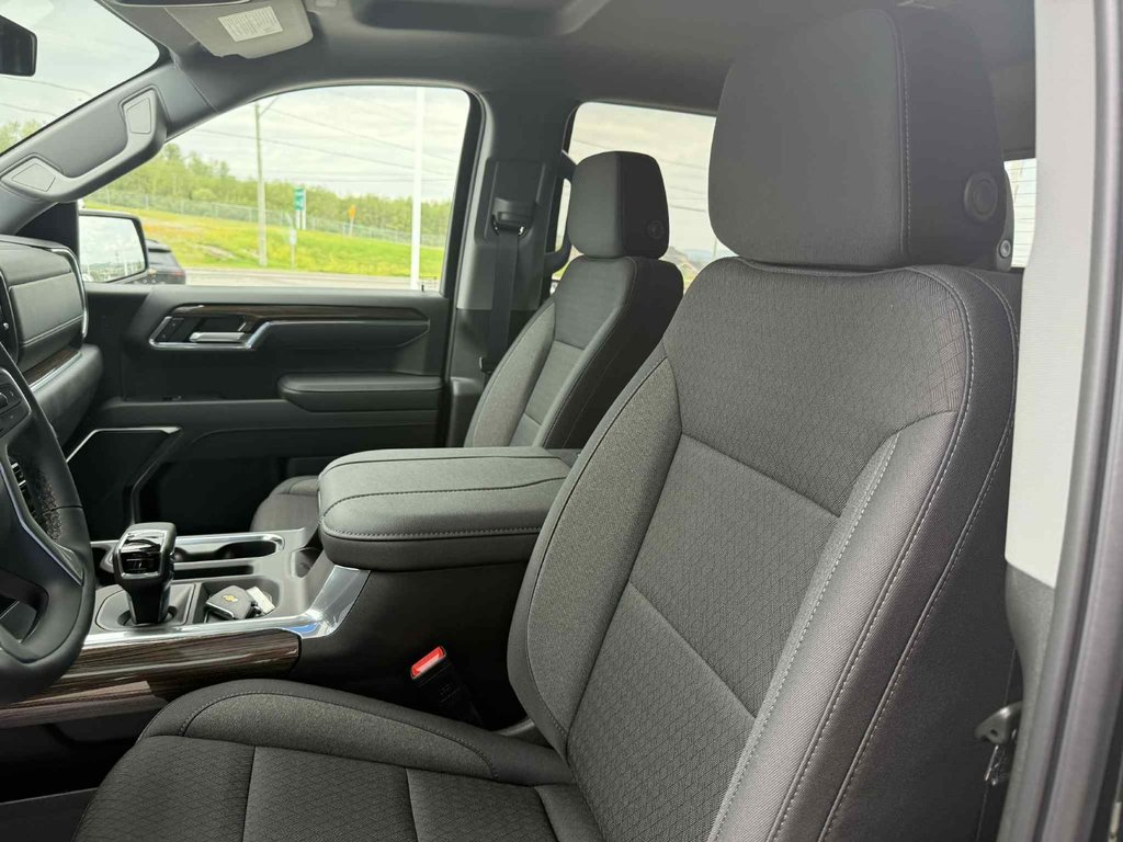 2025 Chevrolet Silverado 1500 LT in Grand Falls, New Brunswick - 15 - w1024h768px