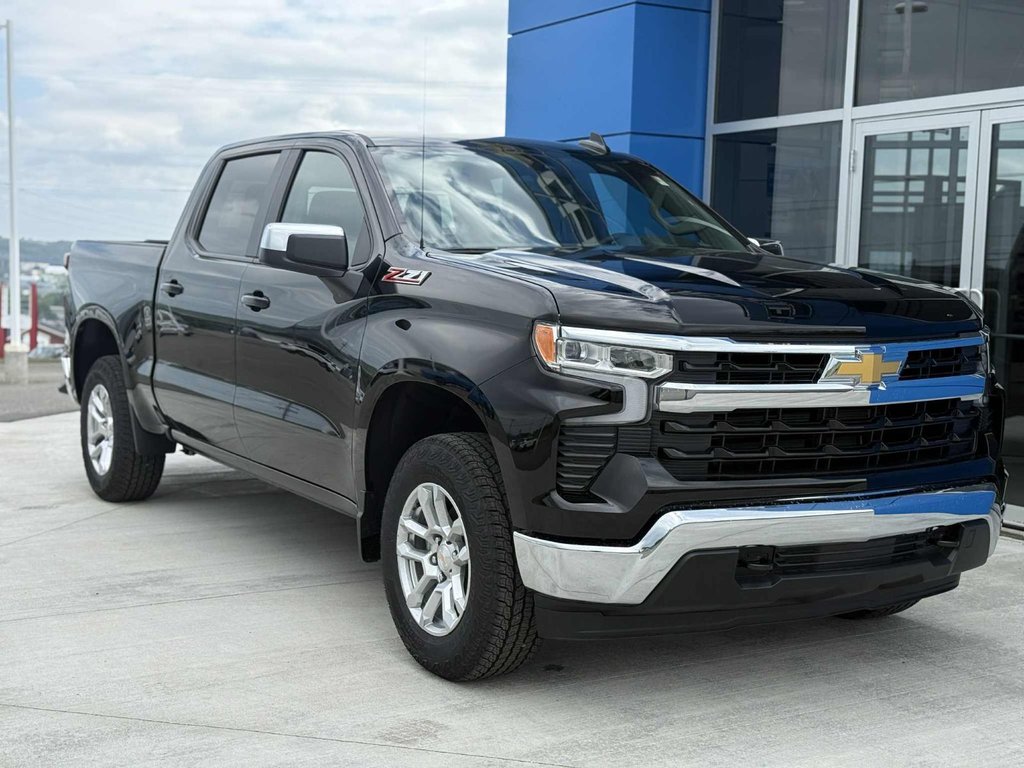 2025 Chevrolet Silverado 1500 LT in Grand Falls, New Brunswick - 2 - w1024h768px