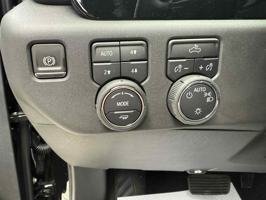 2025 Chevrolet Silverado 1500 LT in Grand Falls, New Brunswick - 11 - w1024h768px