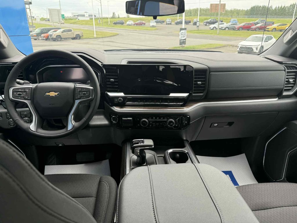 2025 Chevrolet Silverado 1500 LT in Grand Falls, New Brunswick - 8 - w1024h768px