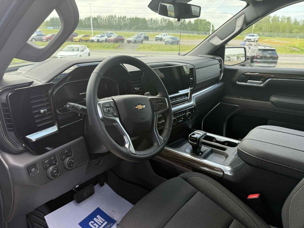 2025 Chevrolet Silverado 1500 LT in Grand Falls, New Brunswick - 16 - w1024h768px