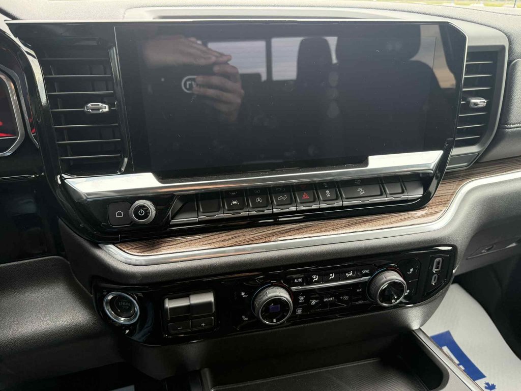 2025 Chevrolet SILVERADO 1500 RST in Grand Falls, New Brunswick - 10 - w1024h768px