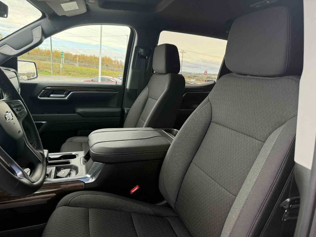2025 Chevrolet SILVERADO 1500 RST in Grand Falls, New Brunswick - 17 - w1024h768px
