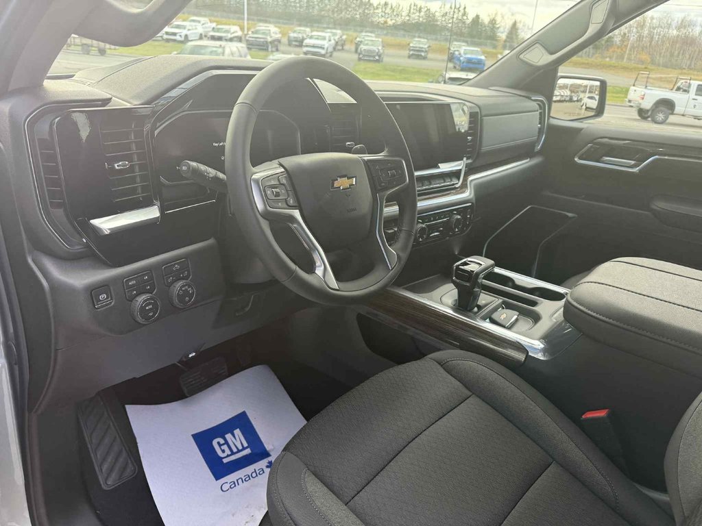 2026 Chevrolet Silverado 1500 LT in Grand Falls, New Brunswick - 8 - w1024h768px