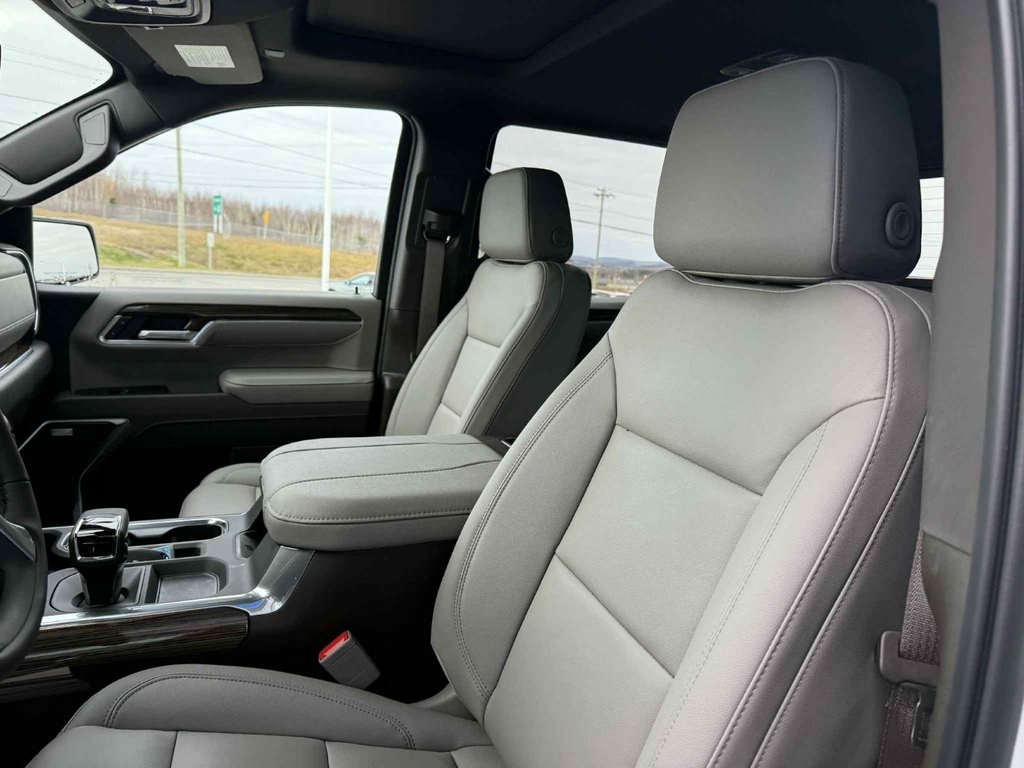 2026 Chevrolet Silverado 1500 RST in Grand Falls, New Brunswick - 16 - w1024h768px