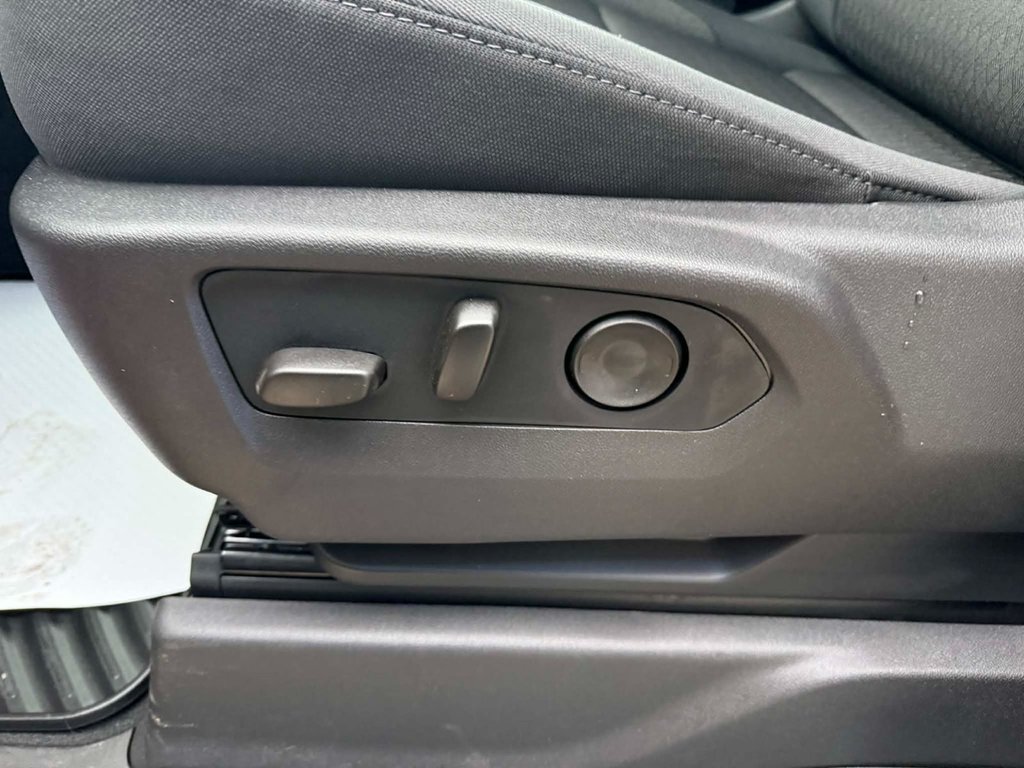 Chevrolet Silverado 1500 Custom Trail Boss 2026 à Grand Falls, Nouveau-Brunswick - 16 - w1024h768px