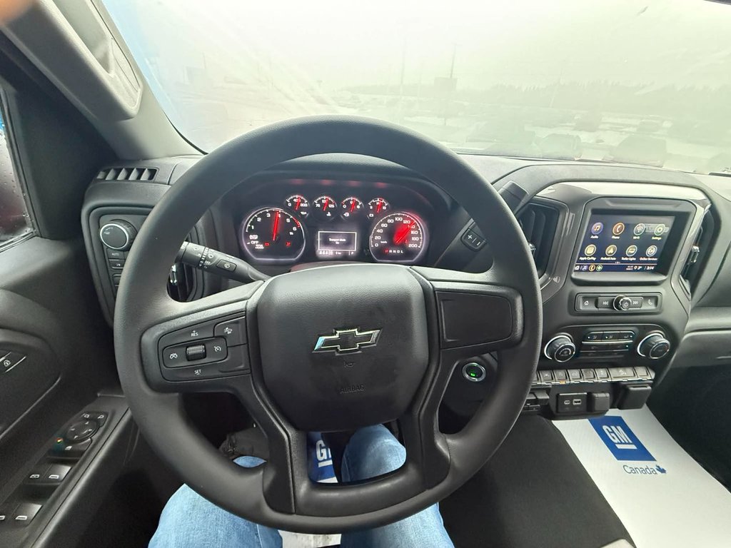 Chevrolet Silverado 1500 Custom Trail Boss 2026 à Grand Falls, Nouveau-Brunswick - 13 - w1024h768px