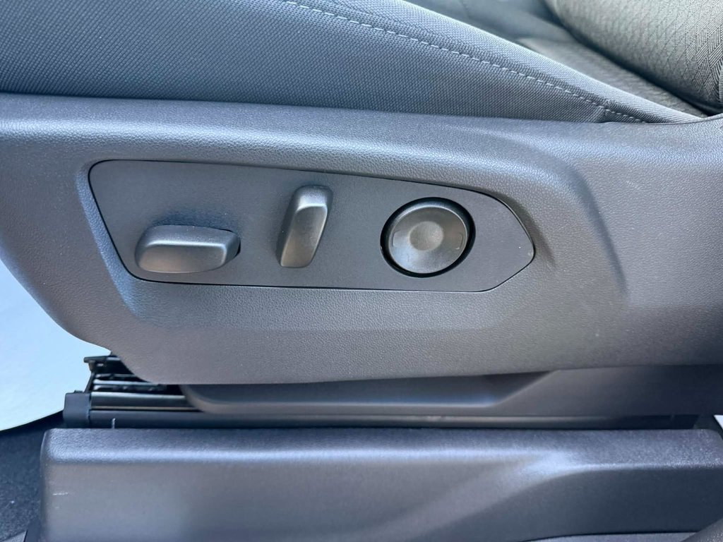 Chevrolet Silverado 1500 RST 2026 à Grand Falls, Nouveau-Brunswick - 16 - w1024h768px