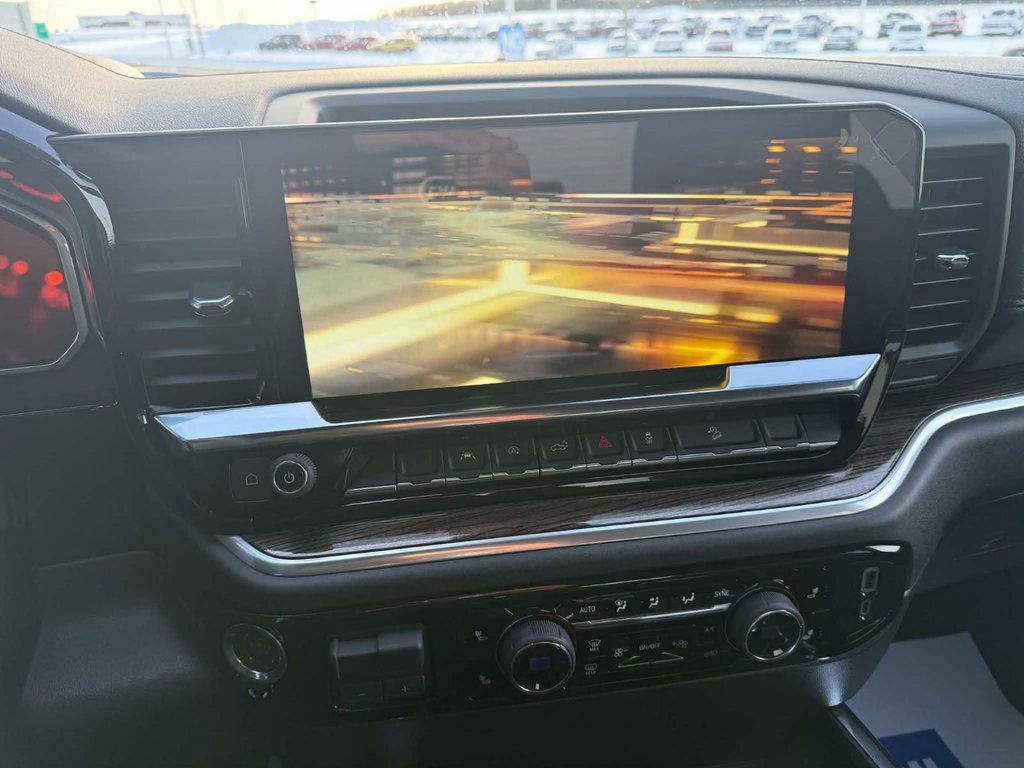 Chevrolet Silverado 1500 RST 2026 à Grand Falls, Nouveau-Brunswick - 9 - w1024h768px