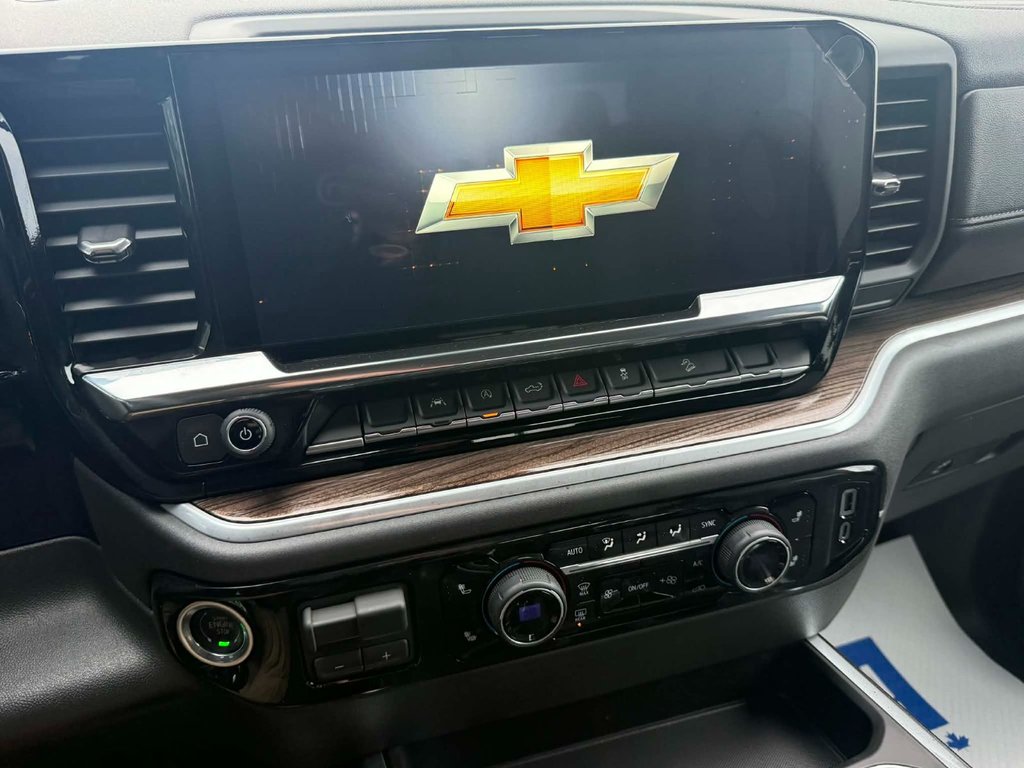 2026 Chevrolet Silverado 1500 LT in Grand Falls, New Brunswick - 11 - w1024h768px