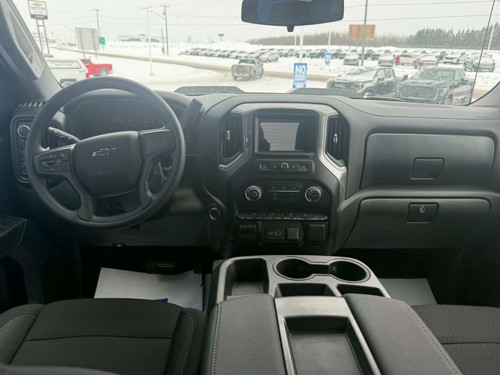 Chevrolet Silverado 1500 Custom Trail Boss 2026 à Grand Falls, Nouveau-Brunswick - 16 - w1024h768px