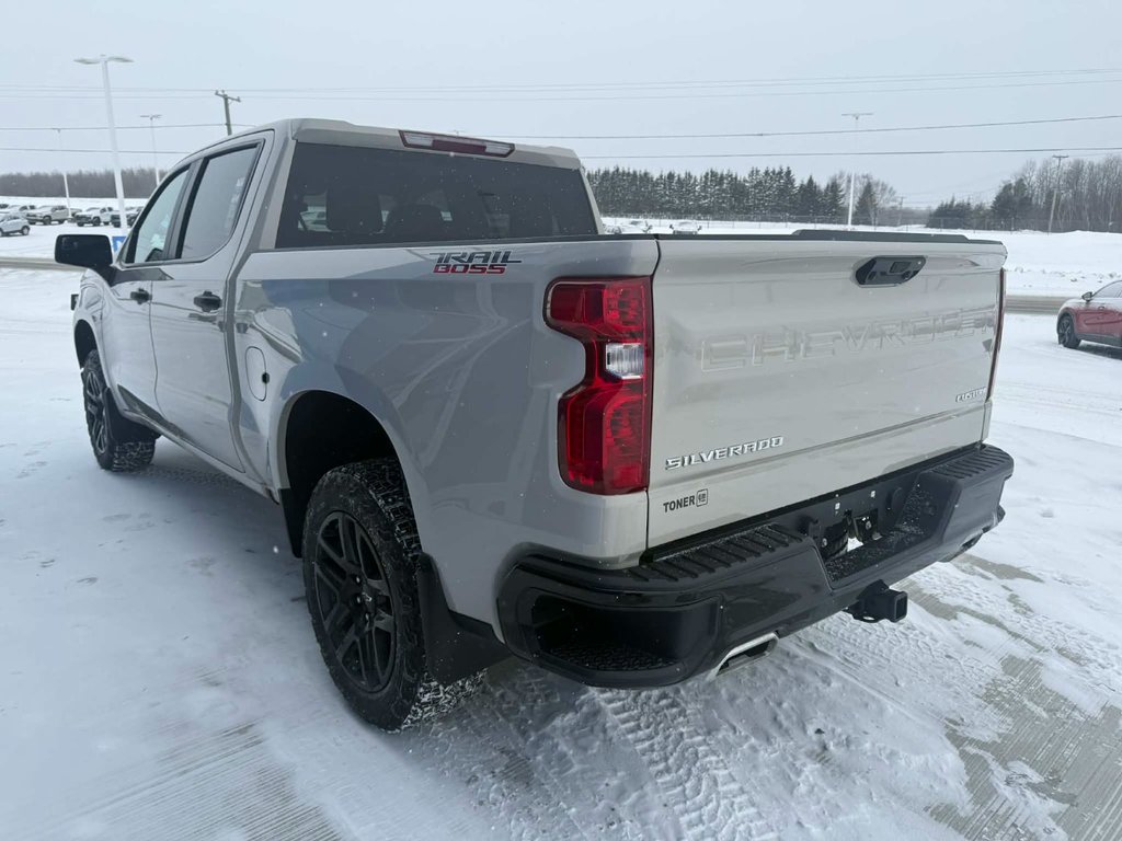 Chevrolet Silverado 1500 Custom Trail Boss 2026 à Grand Falls, Nouveau-Brunswick - 6 - w1024h768px