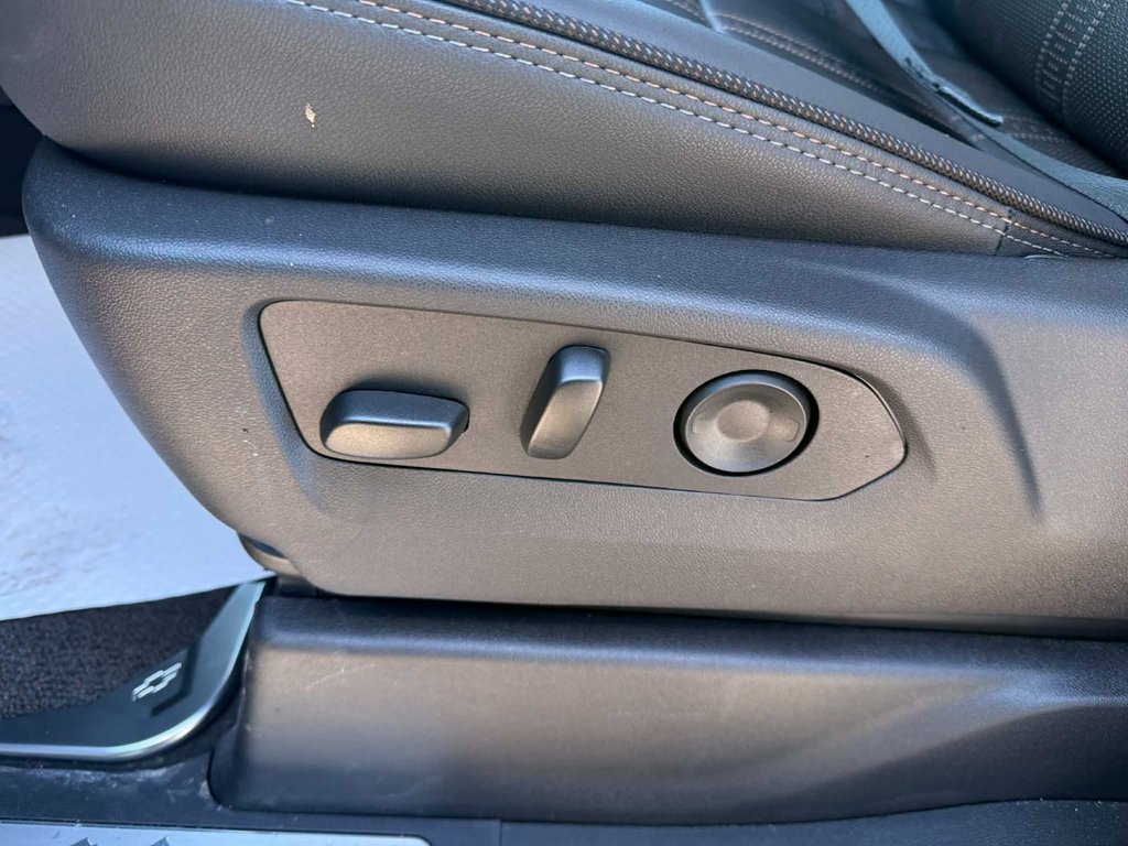 Chevrolet Silverado 1500 High Country 2026 à Grand Falls, Nouveau-Brunswick - 10 - w1024h768px