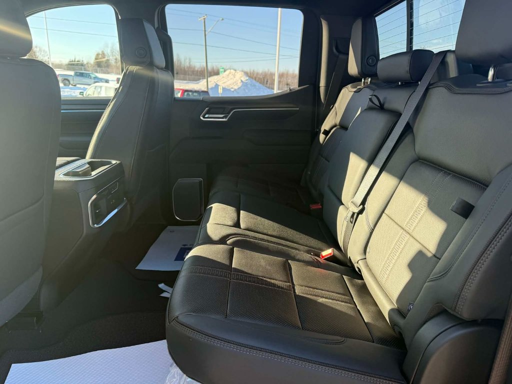 Chevrolet Silverado 1500 High Country 2026 à Grand Falls, Nouveau-Brunswick - 16 - w1024h768px