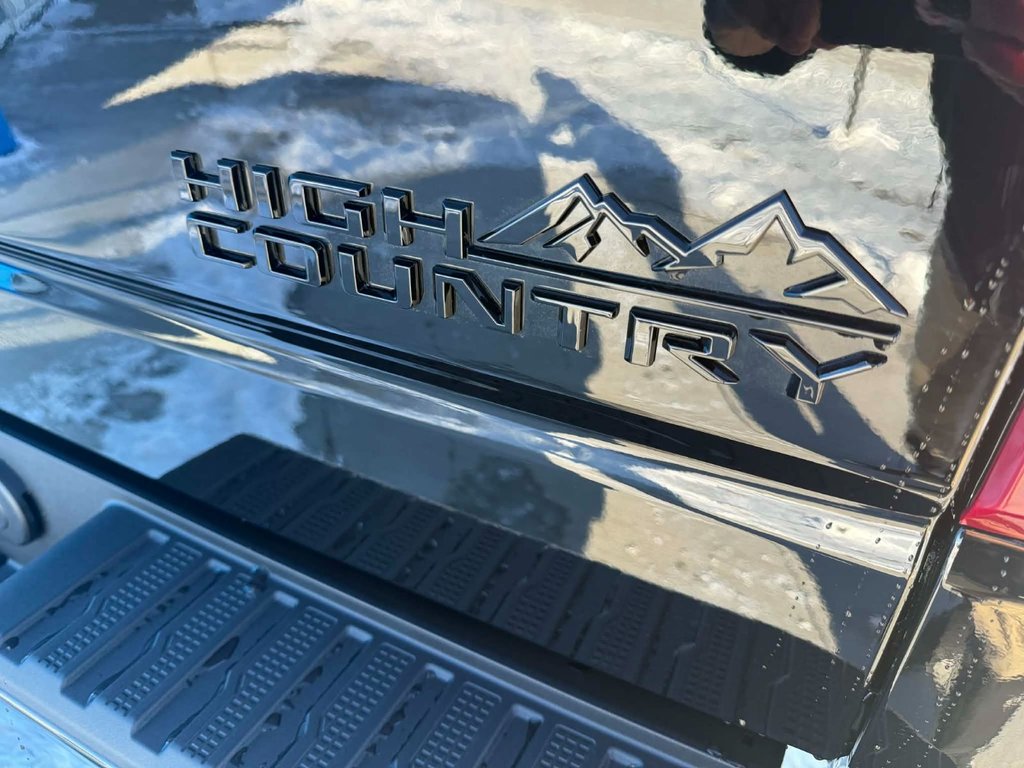 Chevrolet Silverado 1500 High Country 2026 à Grand Falls, Nouveau-Brunswick - 8 - w1024h768px