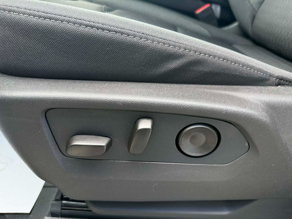 Chevrolet Silverado 1500 Custom Trail Boss 2026 à Grand Falls, Nouveau-Brunswick - 13 - w1024h768px