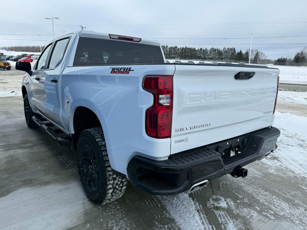 Chevrolet Silverado 1500 Custom Trail Boss 2026 à Grand Falls, Nouveau-Brunswick - 8 - w1024h768px
