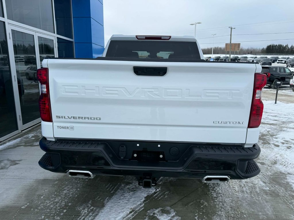 Chevrolet Silverado 1500 Custom Trail Boss 2026 à Grand Falls, Nouveau-Brunswick - 6 - w1024h768px